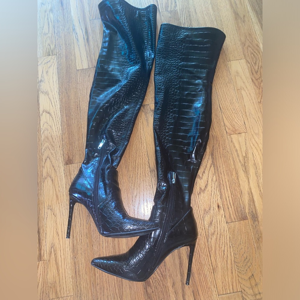 Steve Madden Croc Skin Heel Boots